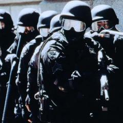 超级警探 - ve6lQcFERiI9OenIb6mixQPVwRZ.jpg