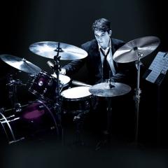 爆裂鼓手 - bF8eIIIJJoMZf2mFibAejqEGQcX.jpg
