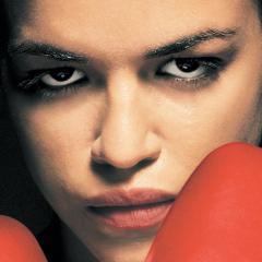 女生出拳 - stuQpWQVPGFyE6VUM7YpHyKjcv5.jpg