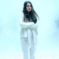 暴风雪中的白鸟 - mlFPPVGzDrMeRNXSEf4oUikeEwT.jpg