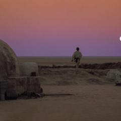 星球大战4：新希望 - 4qCqAdHcNKeAHcK8tJ8wNJZa9cx.jpg