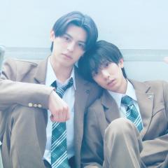 换座位后，发现身后的男生好像喜欢我 - 4rHy1o4bTAIJoaNPo0RIAESuZVq.jpg