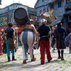高卢英雄拯救英格兰 - zCommzBA2v5OmcJwQGviyMv1IFC.jpg