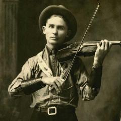 Country Music - 9cXDmxNjP8eqBjCqzjz131FjE0b.jpg